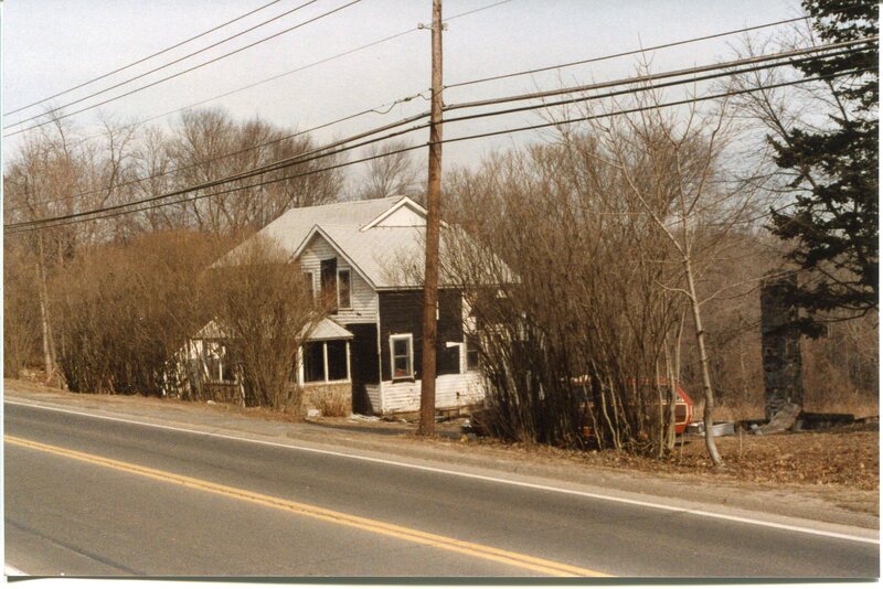 1445 Boston Post Road house, west of Bishop's Orchards, 1989