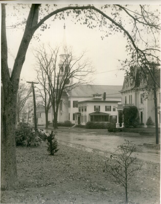 Broad Street, First Congregational Church, Parsonage and Spencer Home, circa 1939-1945