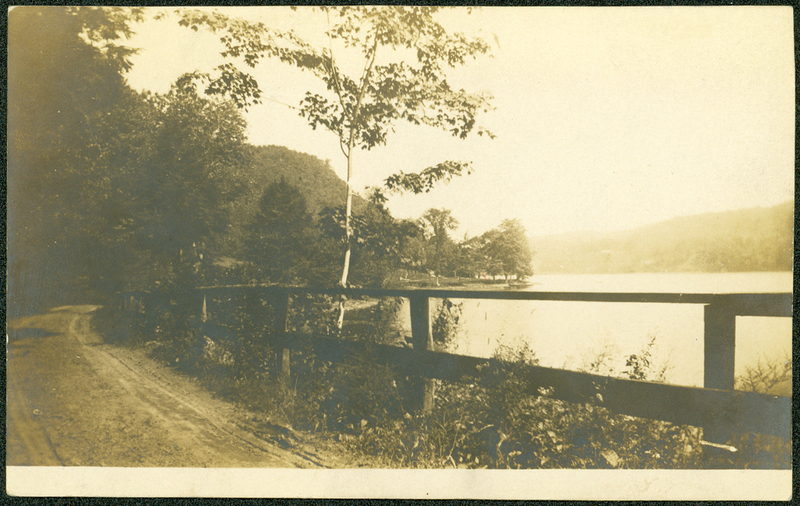 Lake Quonnipaug Postcard